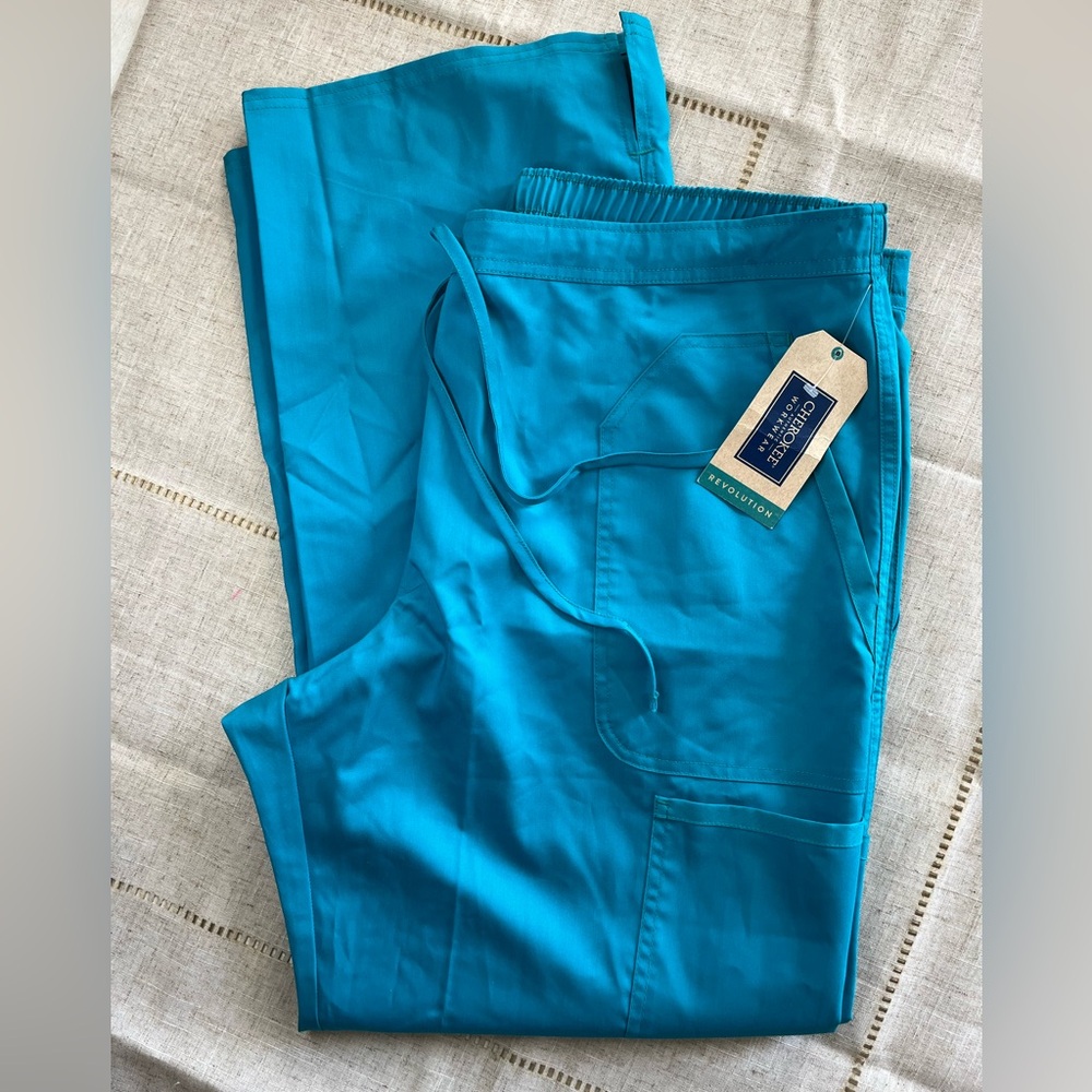 Cherokee Workwear Revolution Women’s 5-Pocket Drawstring Cargo Scrub Pant, WW120